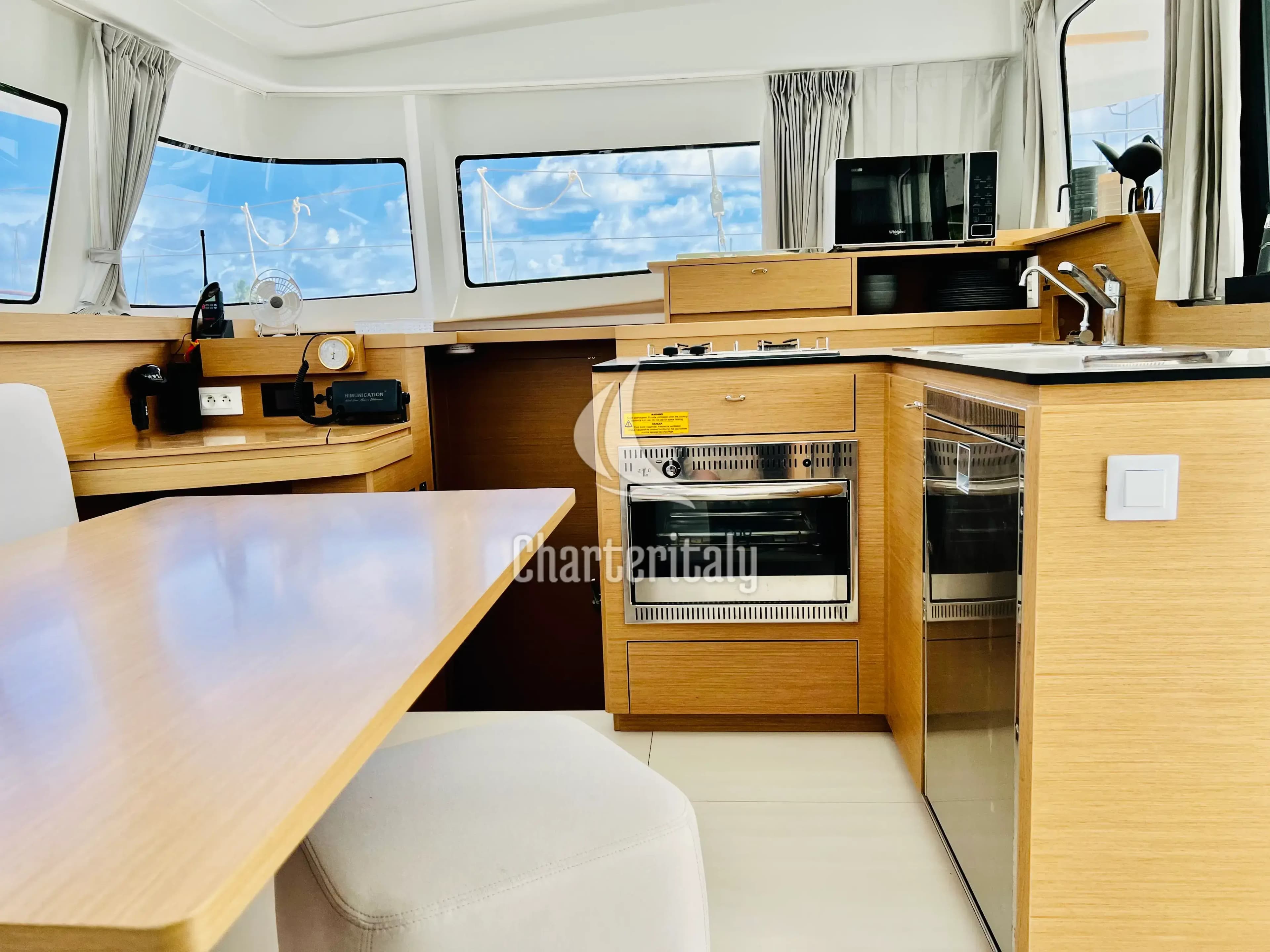 Excess 11 - YEMAYA Denia BAREBOAT - 5