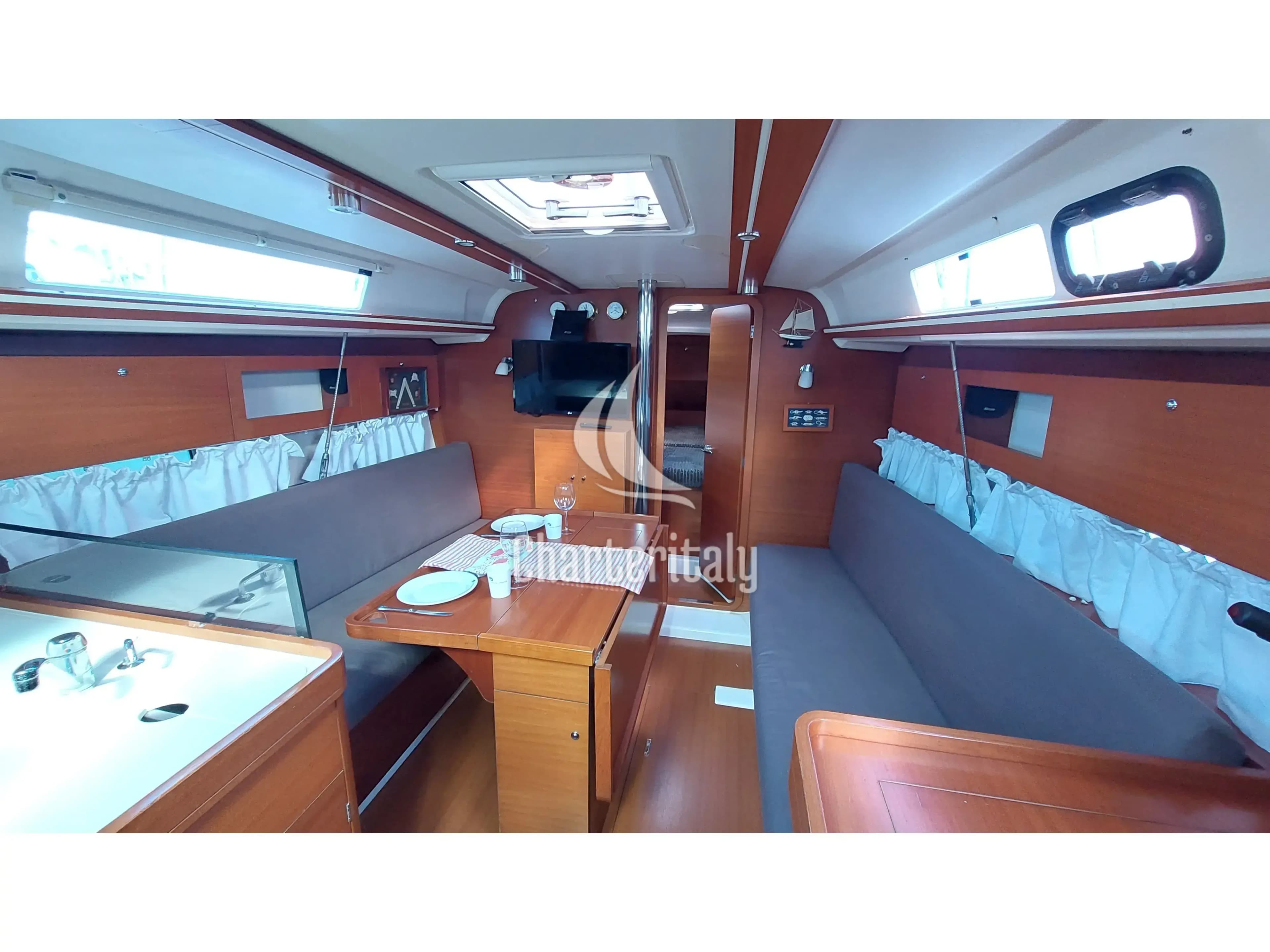 Dufour 335 Grand Large - Caprice 2 - 9