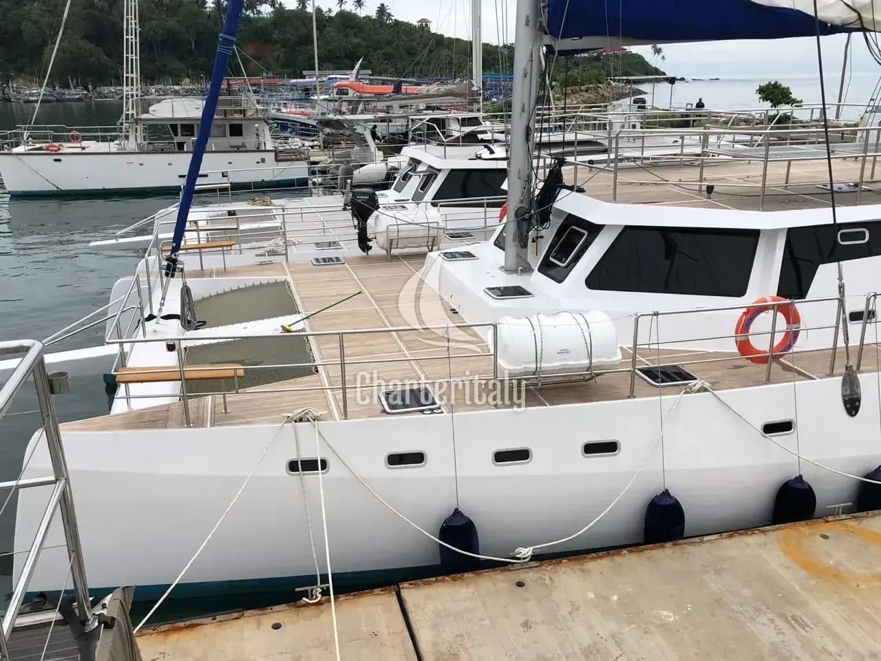 Catamaran - Emerald (cabin 4) - 9