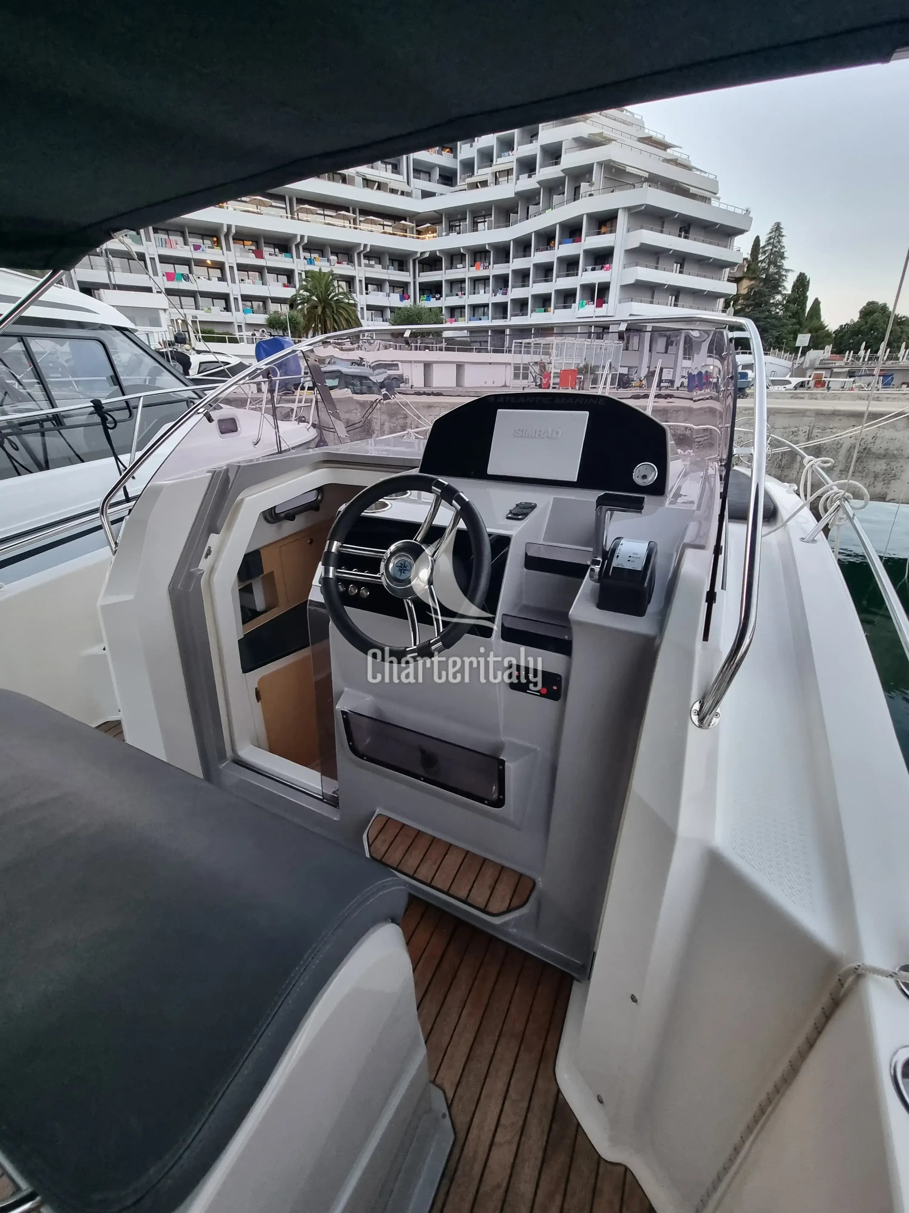 Atlantic Marine Sun Cruiser 730 - Lady Blue - 9