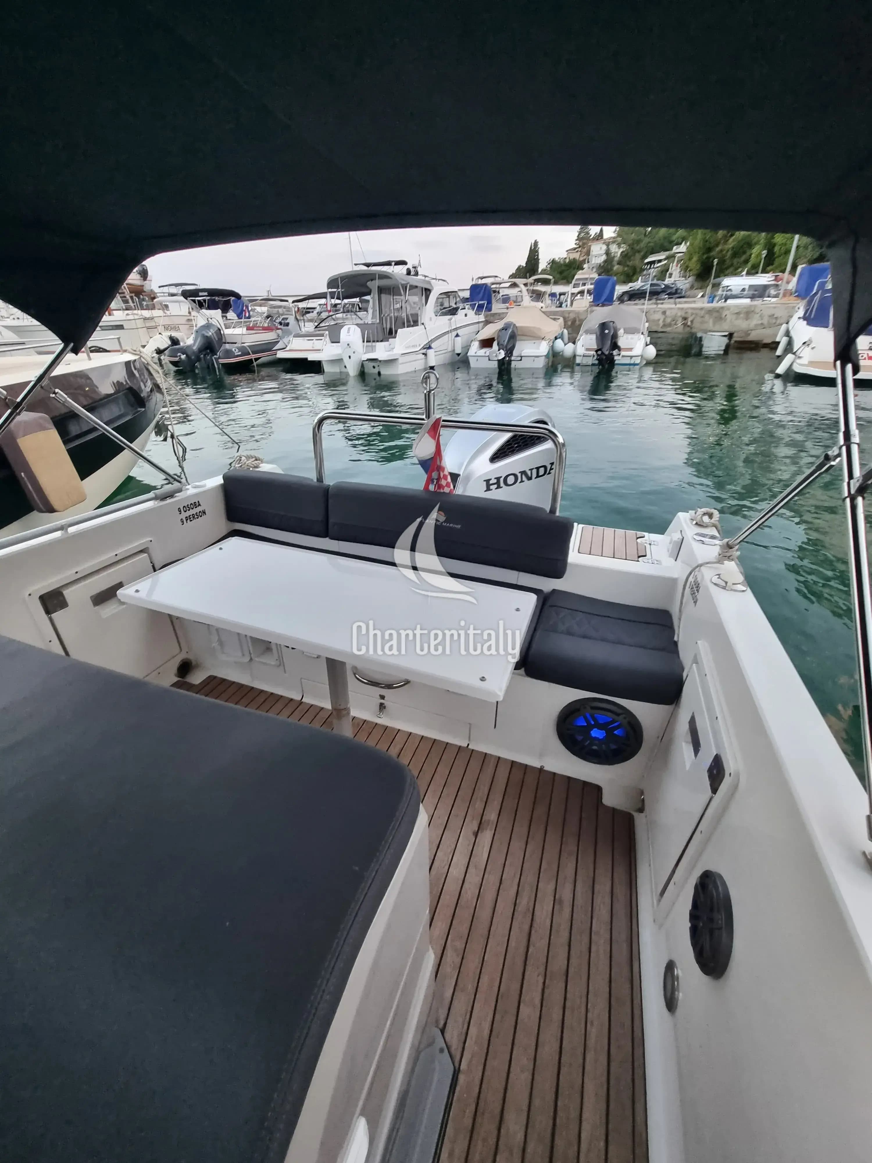 Atlantic Marine Sun Cruiser 730 - Lady Blue - 3