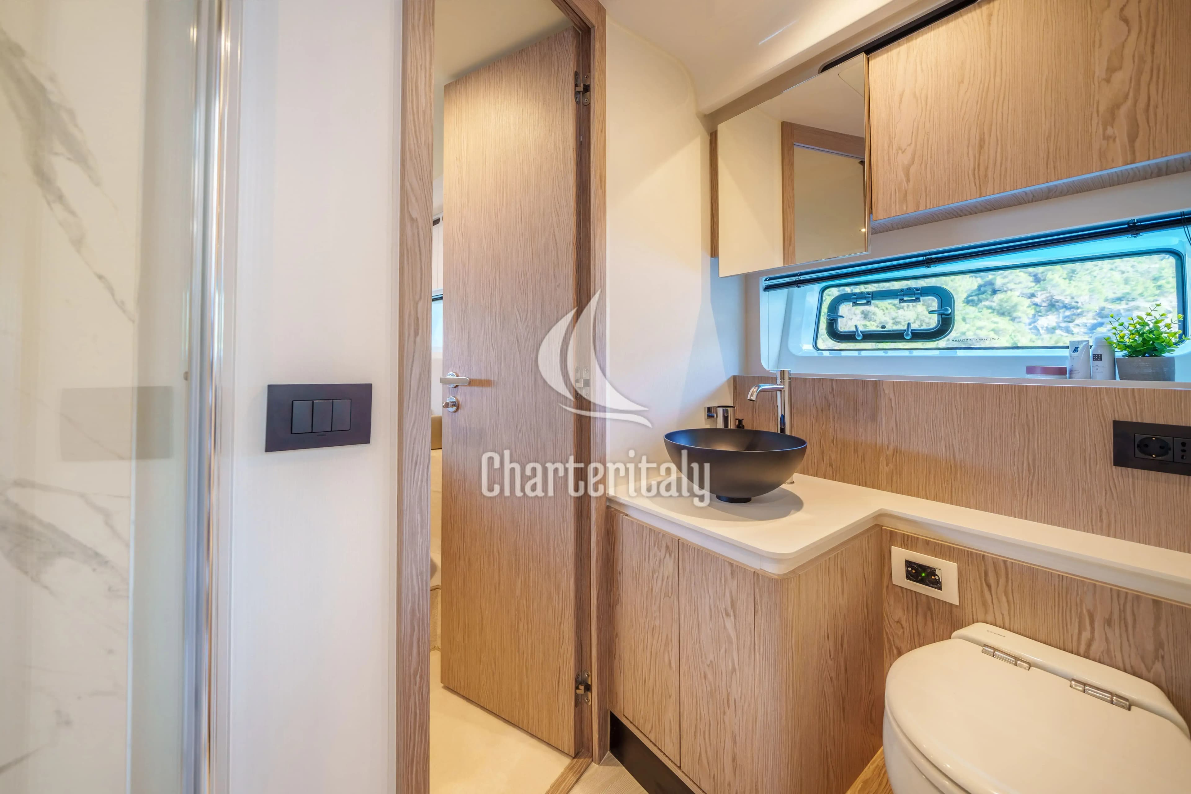 Azimut 53 Fly - White - 25