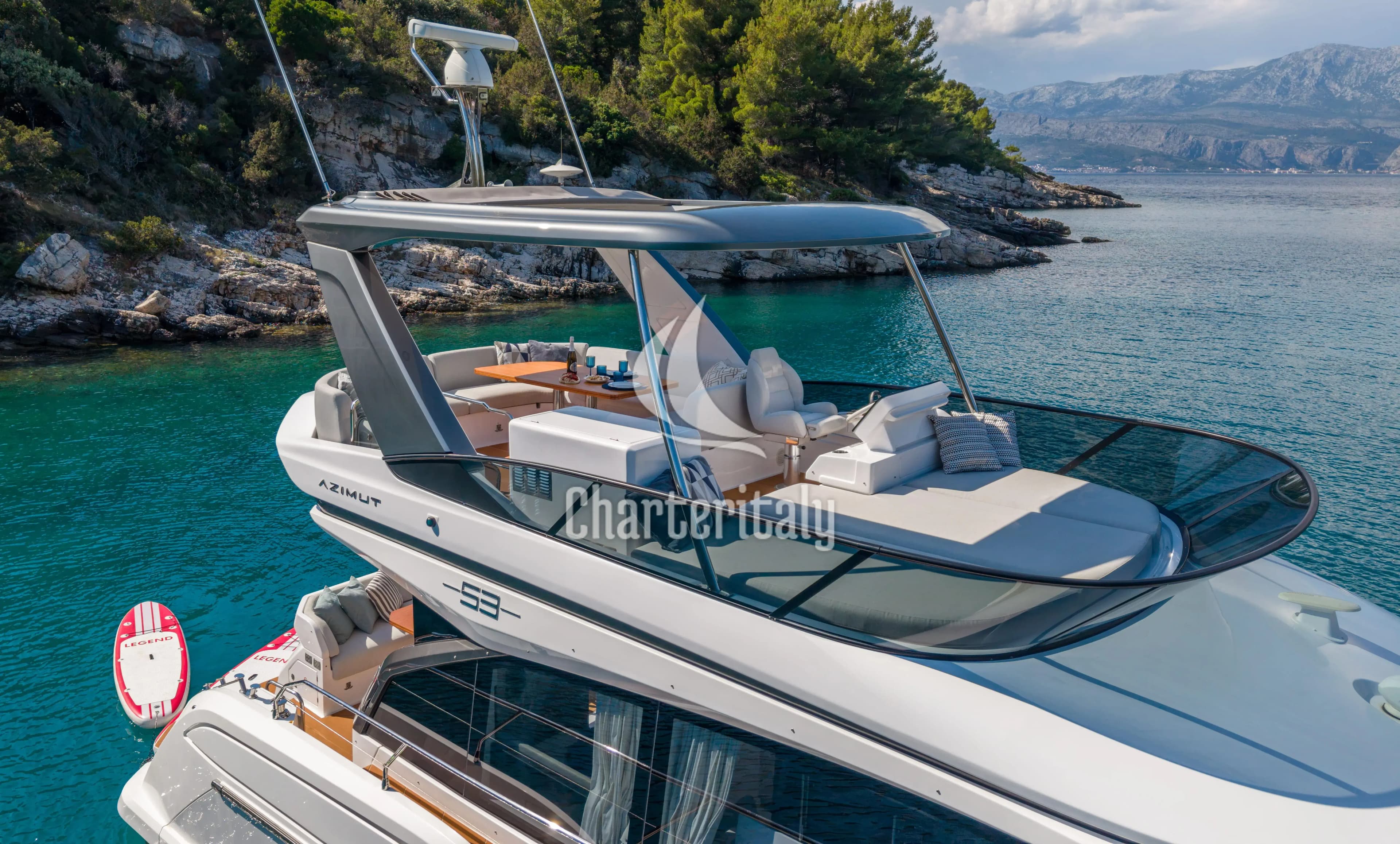 Azimut 53 Fly - White - 9