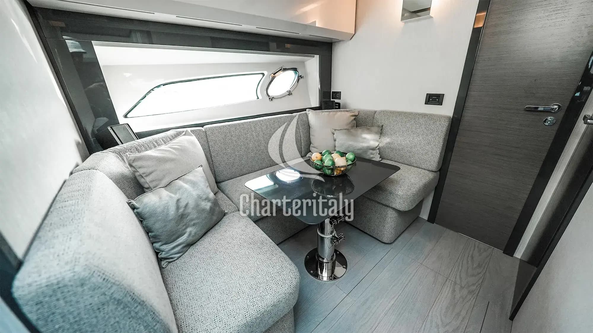 Pershing 5X - Zephyr - 8