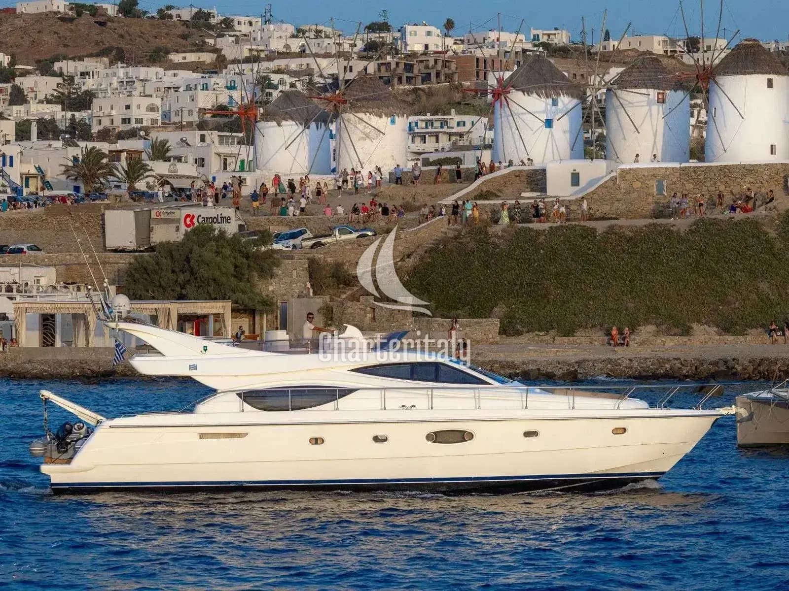 Ferretti 550 - Carte Blanche - 12