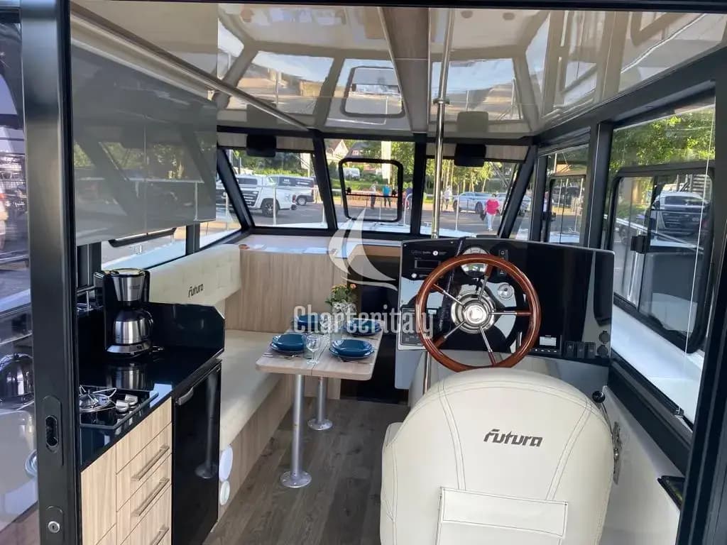 Futura 40 Grand Horizon - Fleesenqueen Two - 7