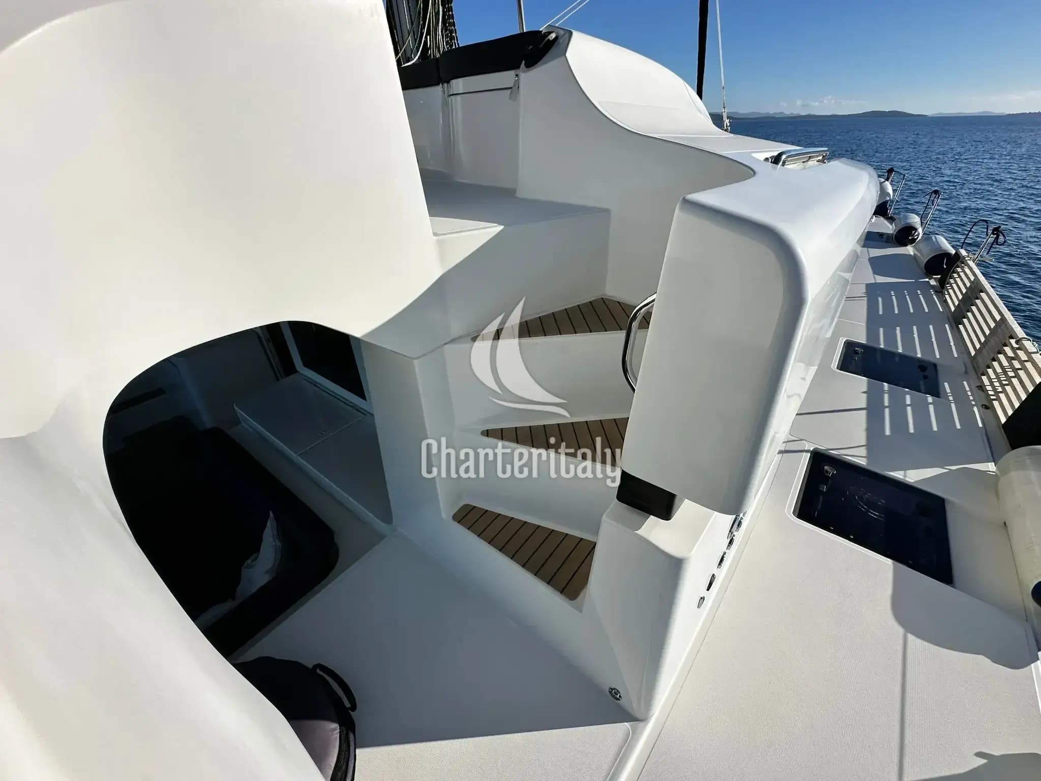 Lagoon 52 F - 6 + 2 cab. - Akana - 10