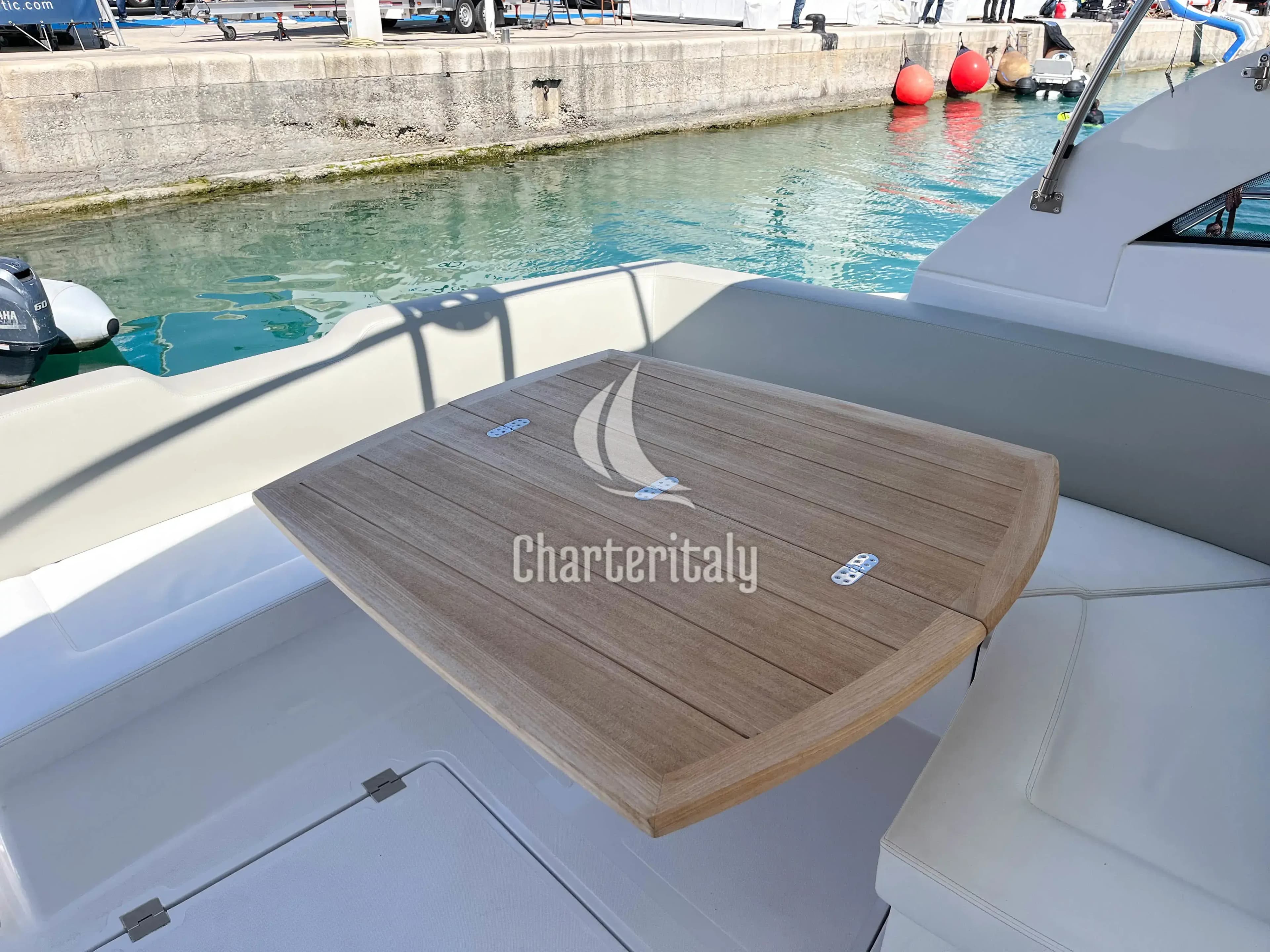 Sessa C38 - BRAČ - 12