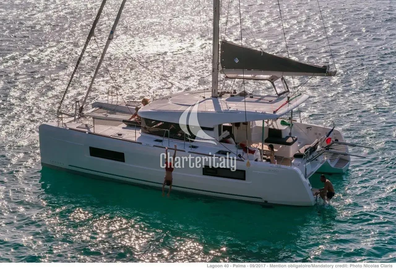 Lagoon 40 - 4 + 2 cab - Bye Bye - 4