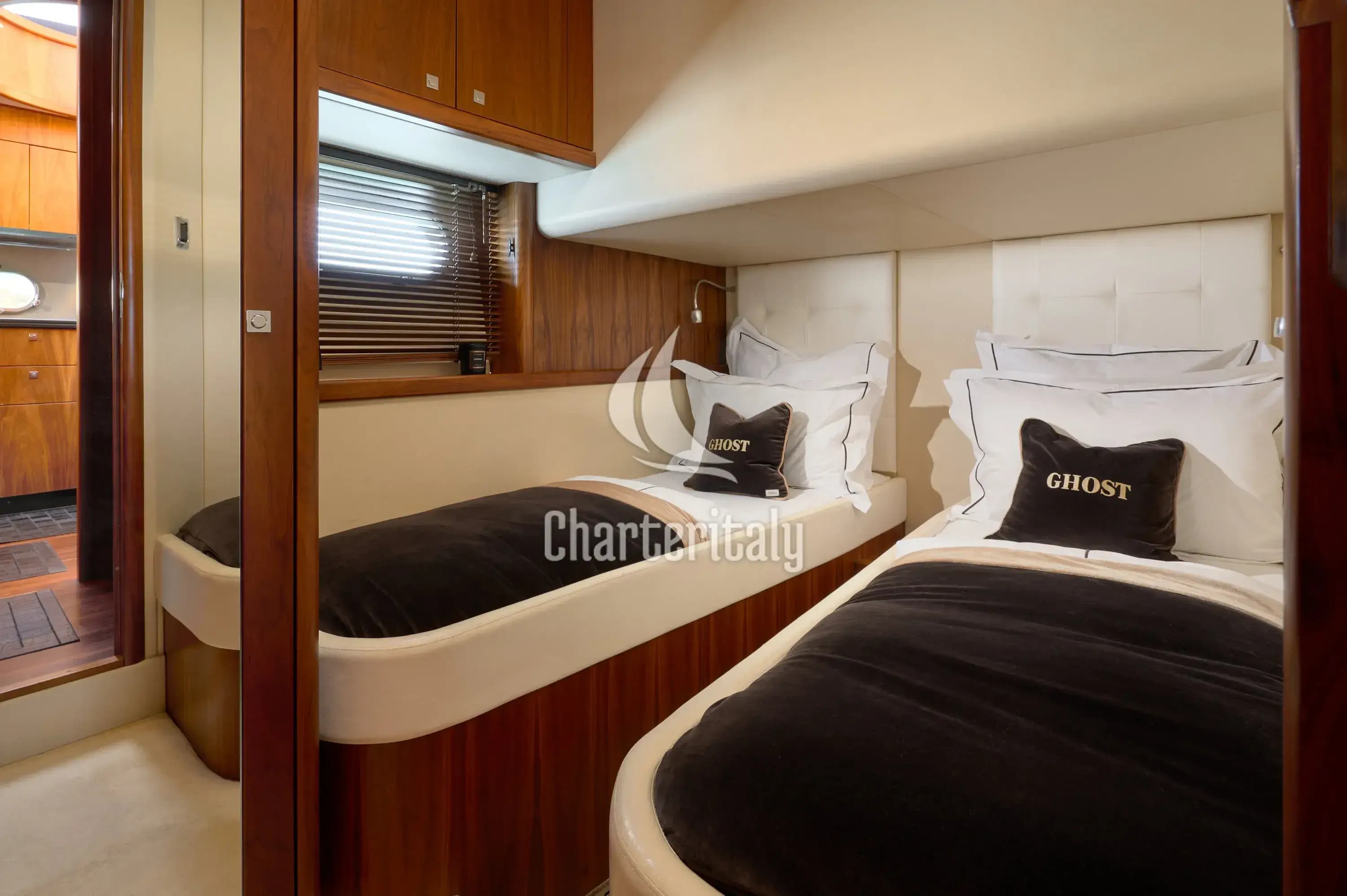 Sunseeker Predator 72 - Ghost - 12