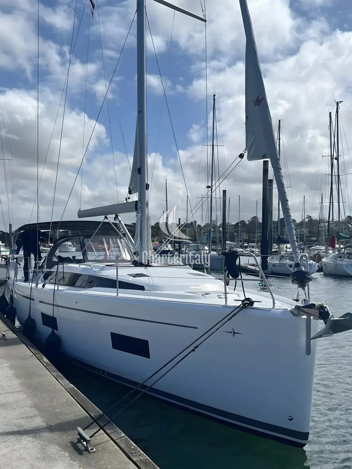 Bavaria C42 - Blue Eyes - 8